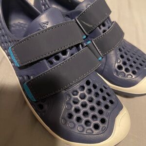 NEW- Plae Unisex-Child Mimo Water Shoe